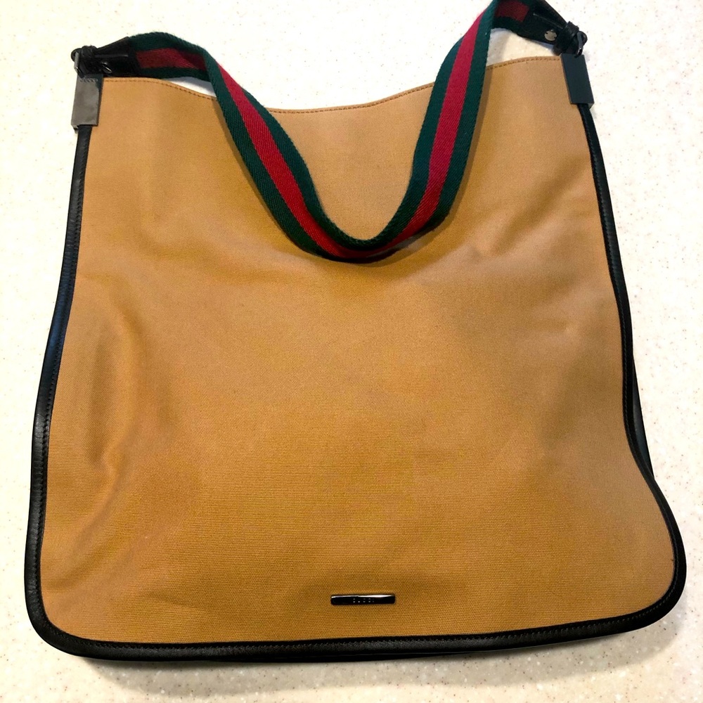 Gucci Tan Shoulder Bag with Green and Red Straps